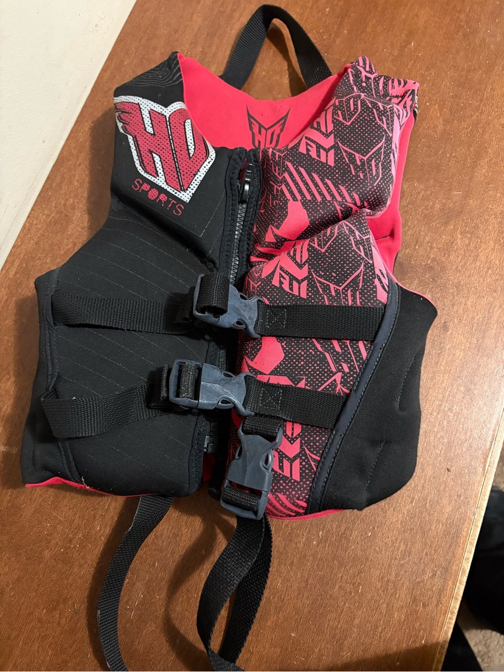 HO Sports Child USCG Approved Type III PFD Ski Vest 30-50 lb Black/Pink 3172